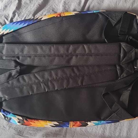 Back pack - Picture 2 of 2